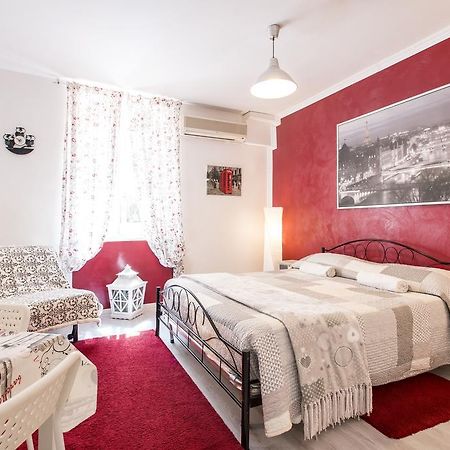 Sisi Apartment & Rooms Desenzano del Garda Dış mekan fotoğraf