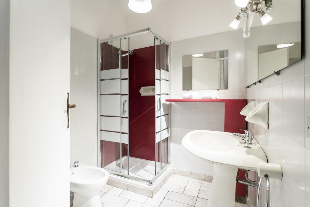 Sisi Apartment & Rooms Desenzano del Garda Dış mekan fotoğraf