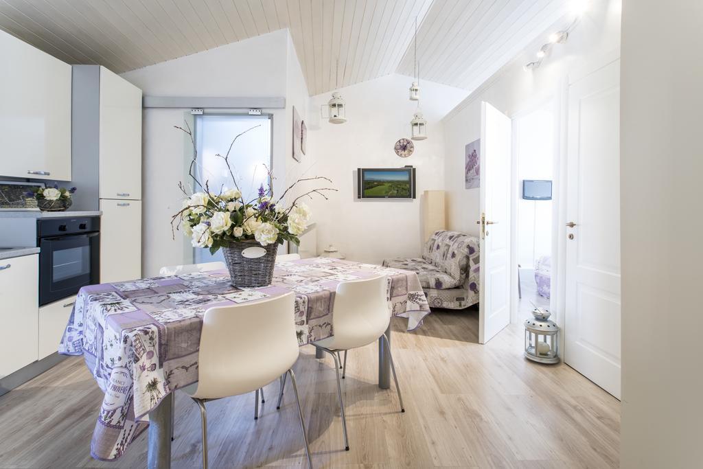Sisi Apartment & Rooms Desenzano del Garda Dış mekan fotoğraf