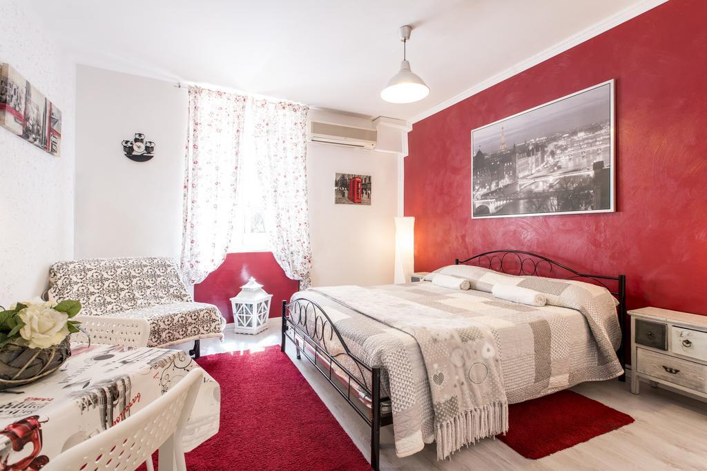 Sisi Apartment & Rooms Desenzano del Garda Dış mekan fotoğraf