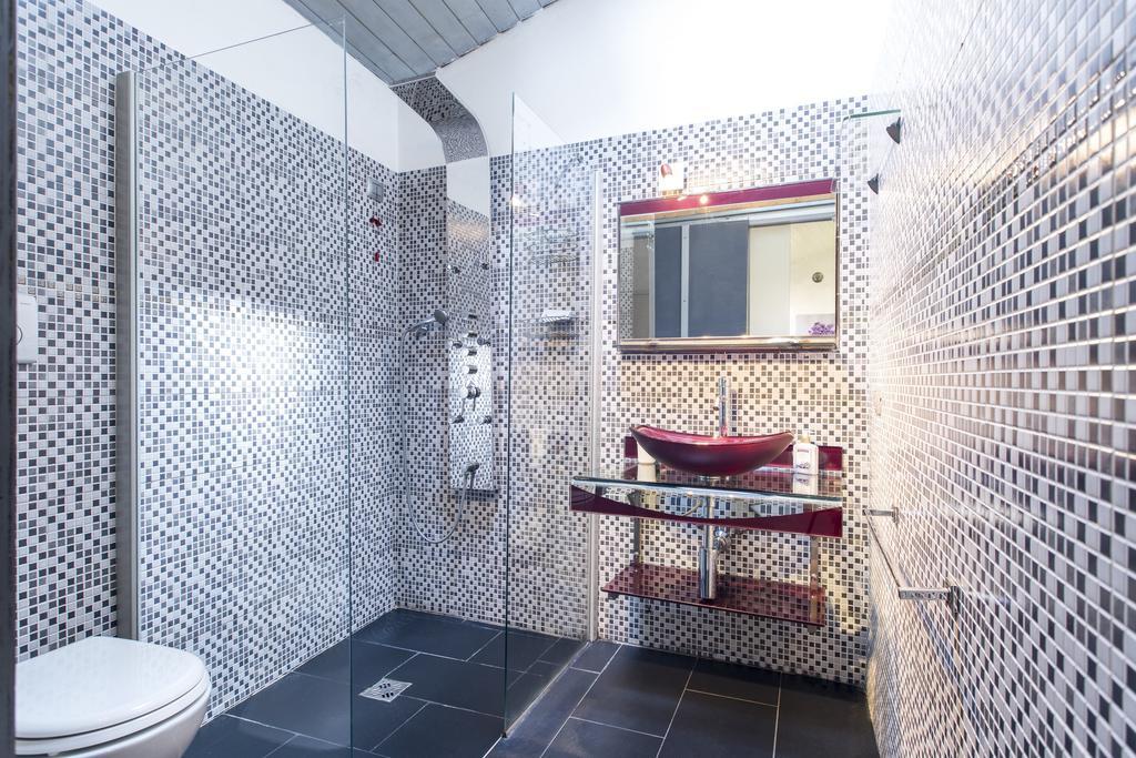 Sisi Apartment & Rooms Desenzano del Garda Dış mekan fotoğraf